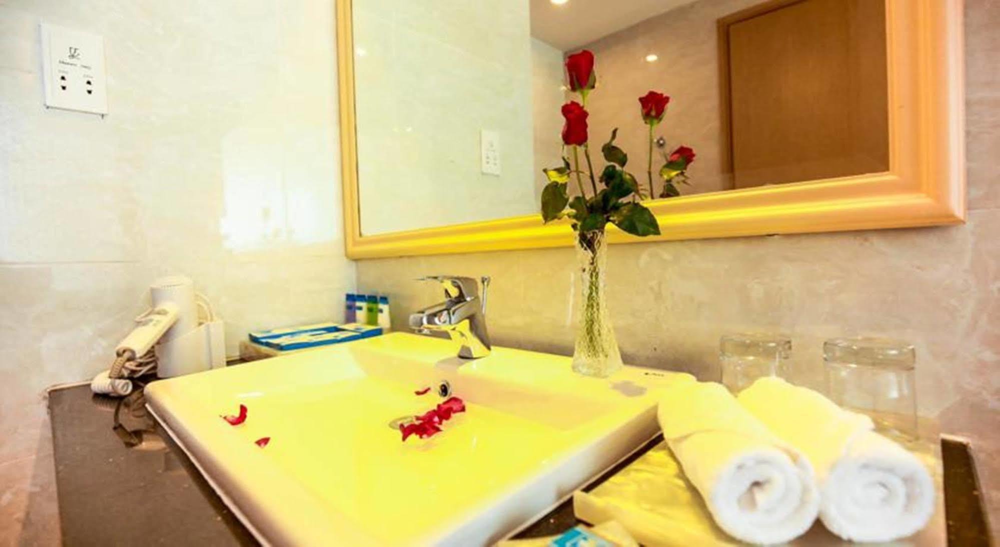 Bavico Plaza Hotel Далат Экстерьер фото